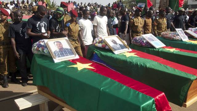 Article : Le Burkina Faso  rend hommage aux h&eacute;ros de la r&eacute;volution !