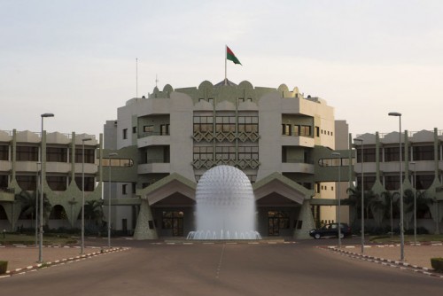 Article : Présidentielle au Burkina : les favoris, les faiseurs de roi et les tocards